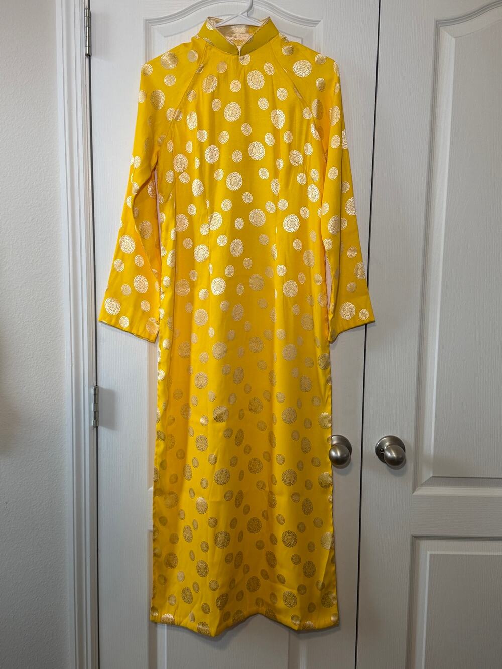 Vietnamese Ao Dai Gấm Women's Traditional Yellow Gold Brocade Medallion Tunic